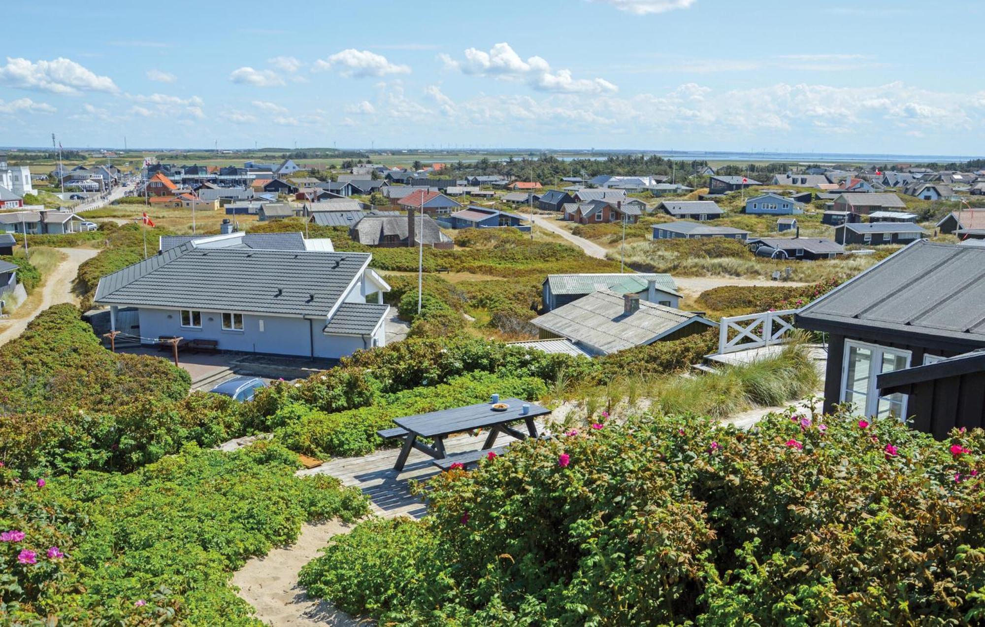 Nice Home In Ringkobing With Kitchen Søndervig 외부 사진